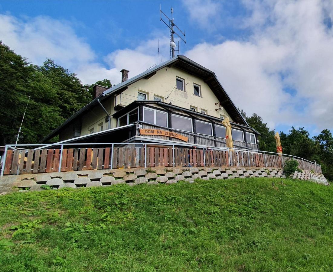 Bed and Breakfast Dom Na Slivnici Церкниця Екстер'єр фото