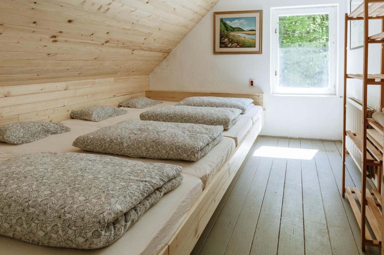 Bed and Breakfast Dom Na Slivnici Церкниця Екстер'єр фото